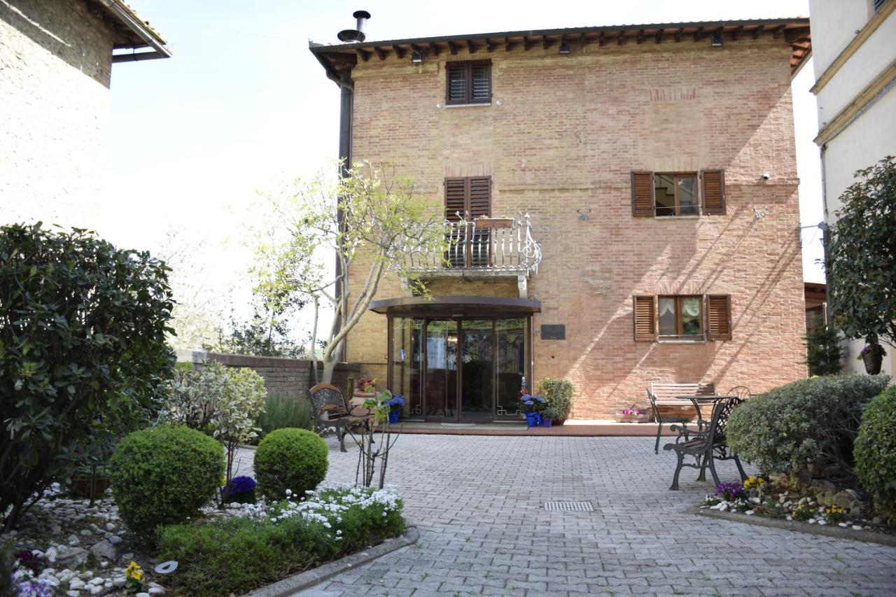 Hotel Arcobaleno Siena Exterior foto