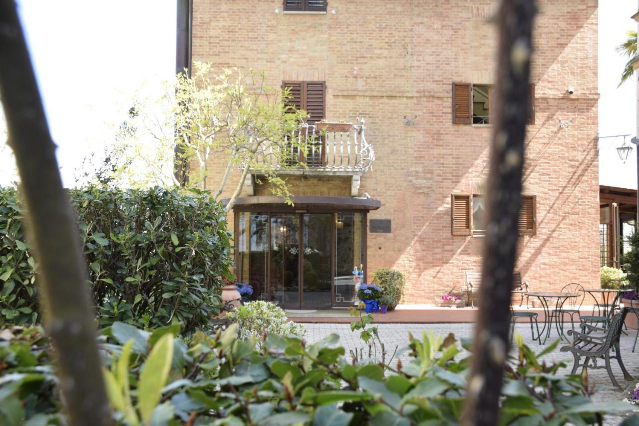 Hotel Arcobaleno Siena Exterior foto